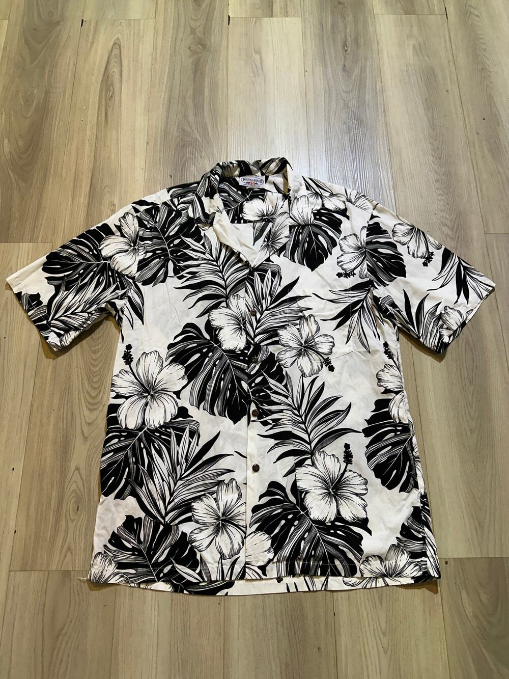 Pacific Legend Mens Large Hawaiian Shirt Black White Hibiscus Monstera Palm Leaf